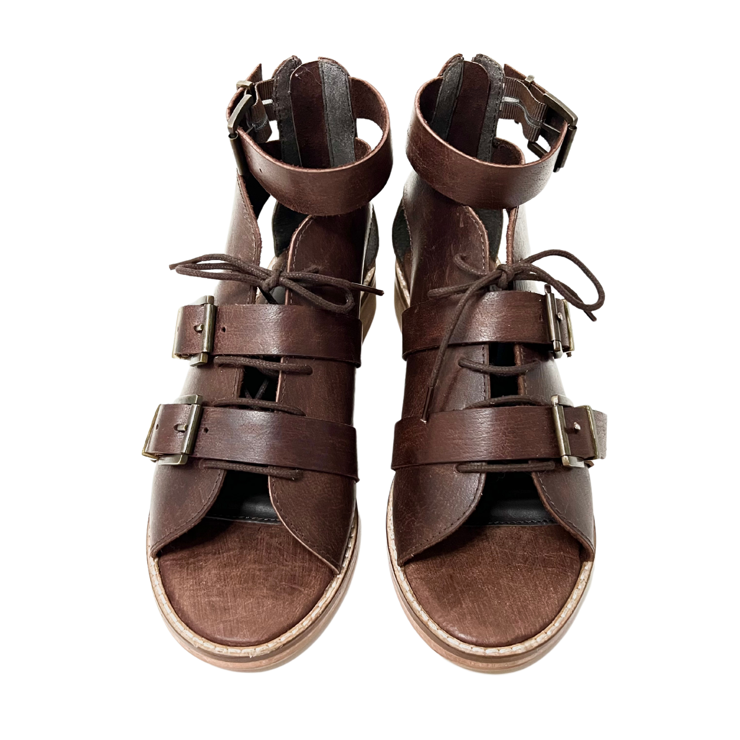 oobash ladies block heel platform buckle sandal in brown color