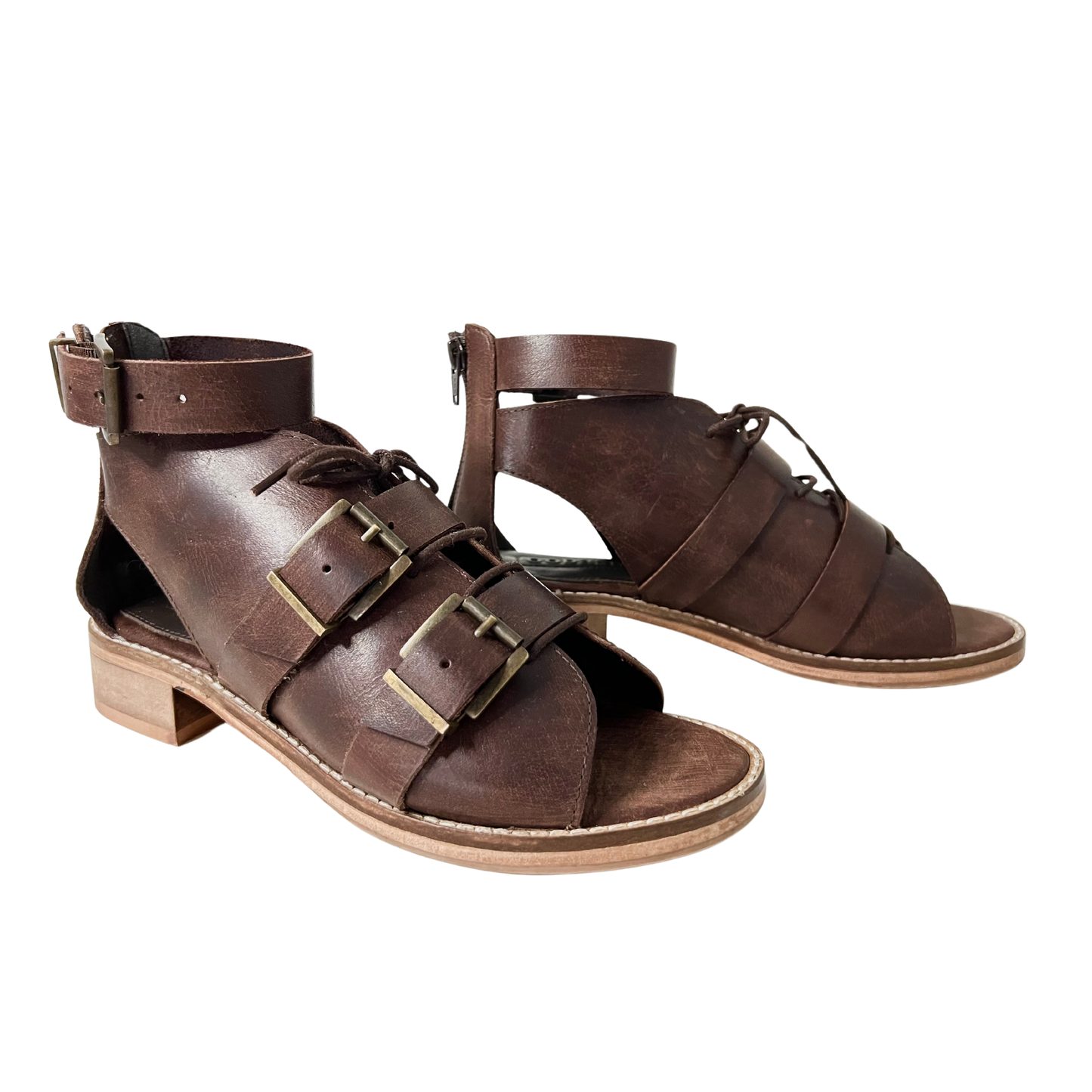 oobash ladies block heel platform buckle sandal in brown color