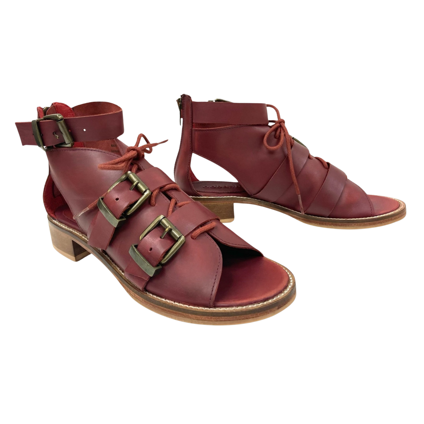oobash block heel platform buckle sandal in burgundy color