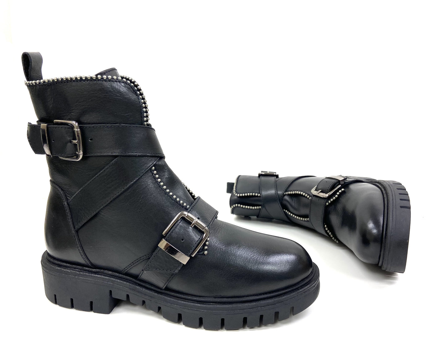 Studded Lug Sole Zippered Platform Boot