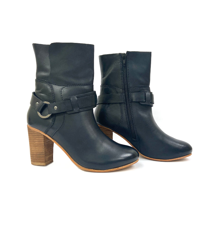 Stacked High Heel Zip Leather Boots