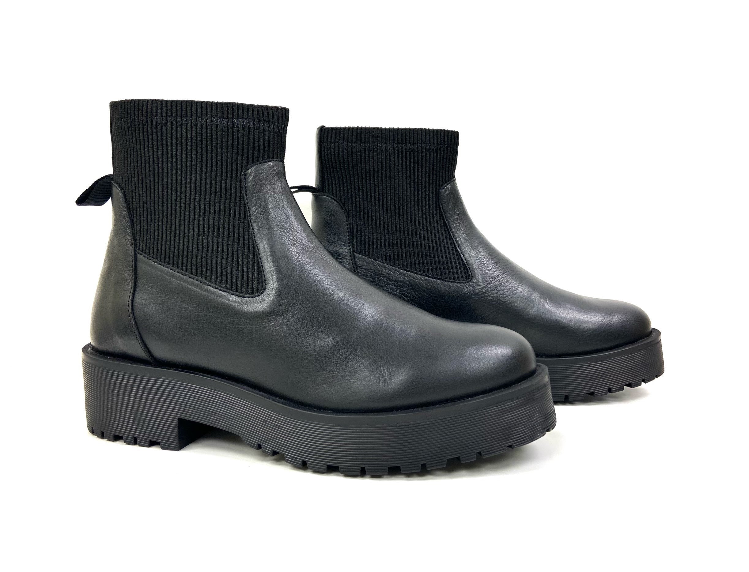 Tight ankle 2024 black boots